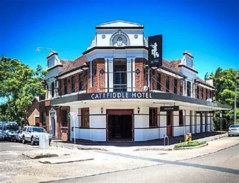 pub accommodation balmain.